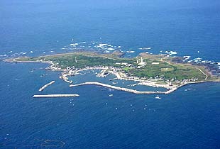 舳倉島