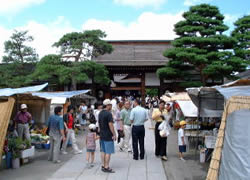 陣屋前朝市